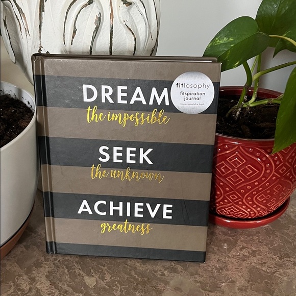 Other - 16 Week Fitness Tracking Gratitude Journal NWT NEW YEAR GOALS Health Inspiration